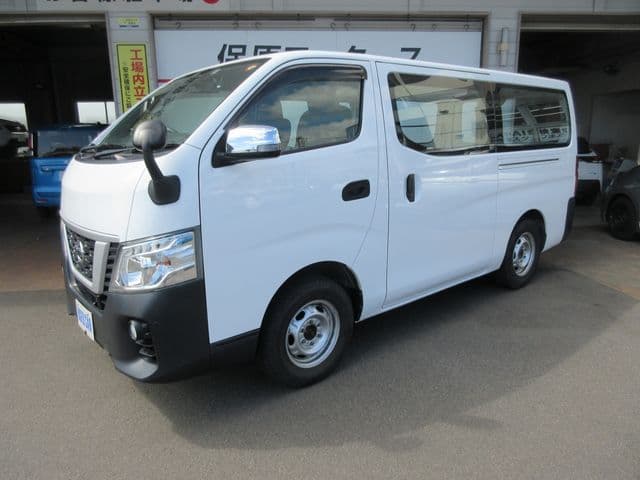 NISSAN NV350 CARAVAN 4WD