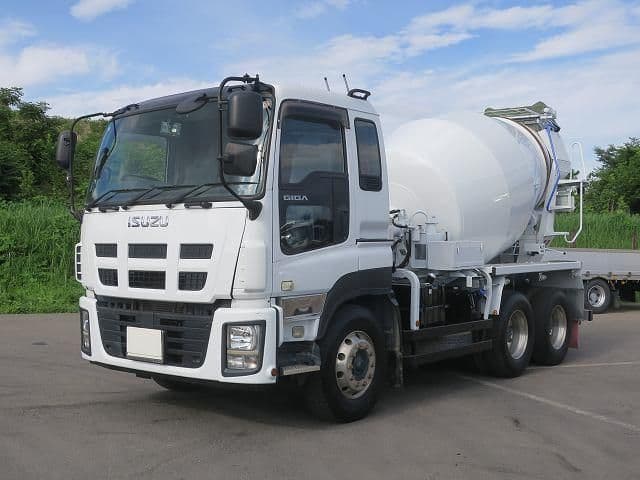 ISUZU