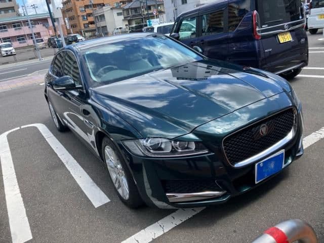Car thumbnail 4