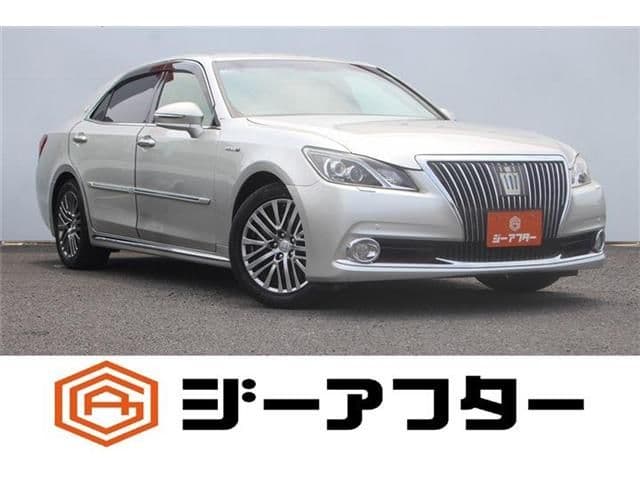 TOYOTA CROWN MAJESTA HYBRID
