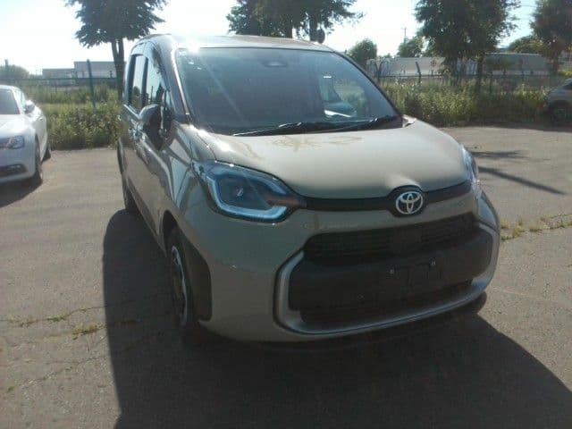 TOYOTA SIENTA HYBRID