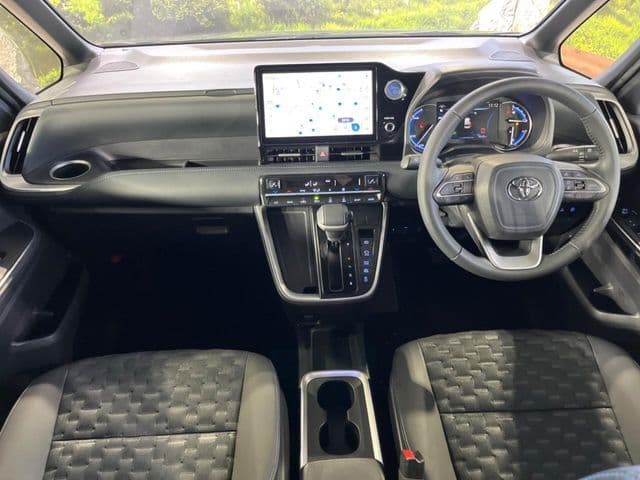 Car thumbnail 3