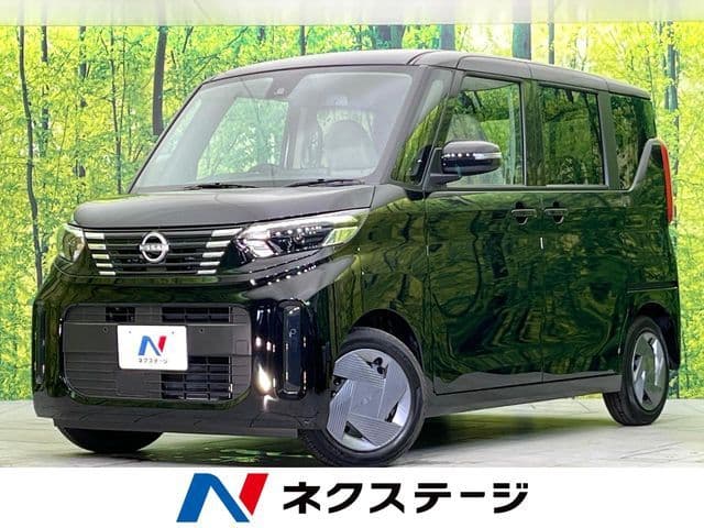 NISSAN