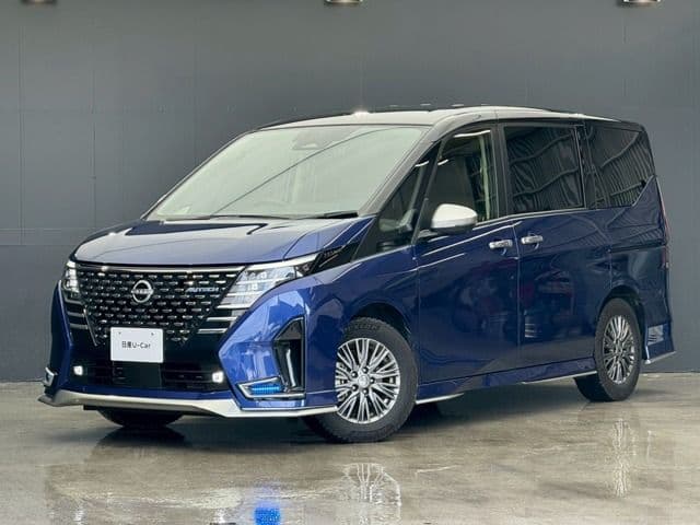 NISSAN