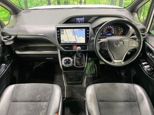 Car thumbnail 4