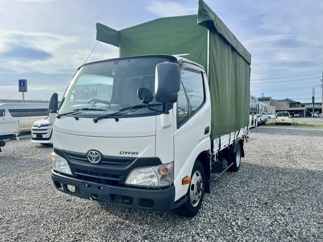 TOYOTA DYNA
