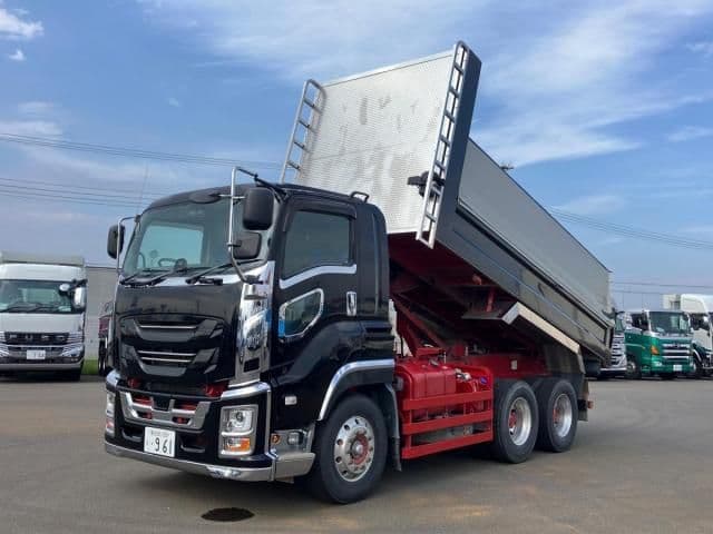 ISUZU GIGA