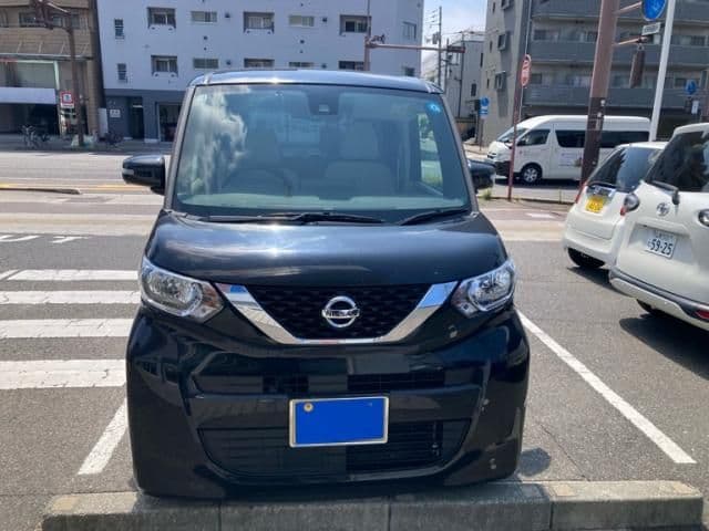 NISSAN
