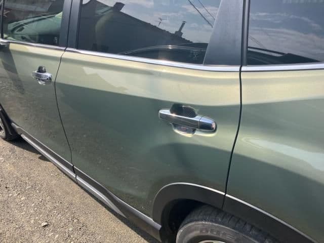 Car thumbnail 4
