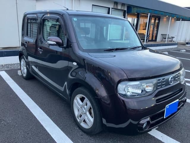 NISSAN
