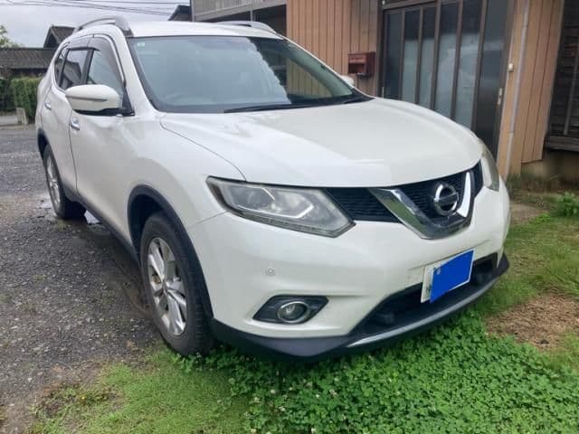 NISSAN