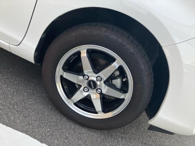 Car thumbnail 3