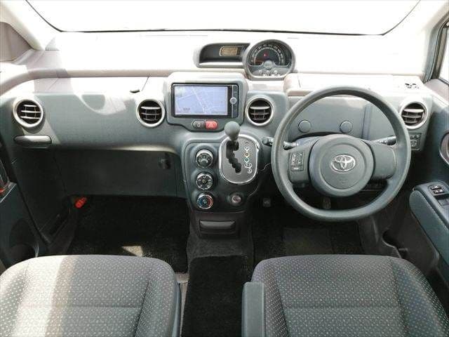 Car thumbnail 3