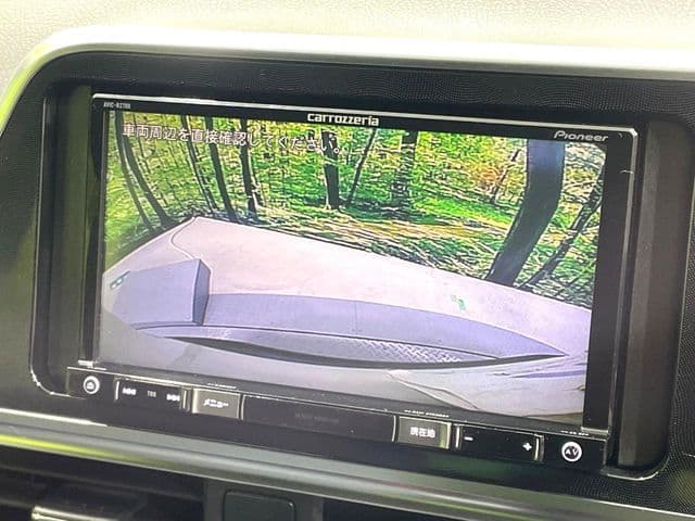 Car thumbnail 4