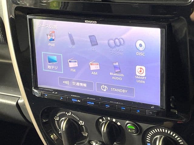 Car thumbnail 3