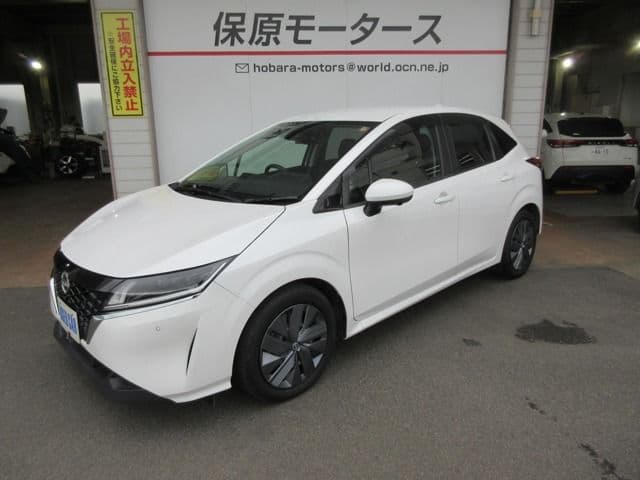 NISSAN