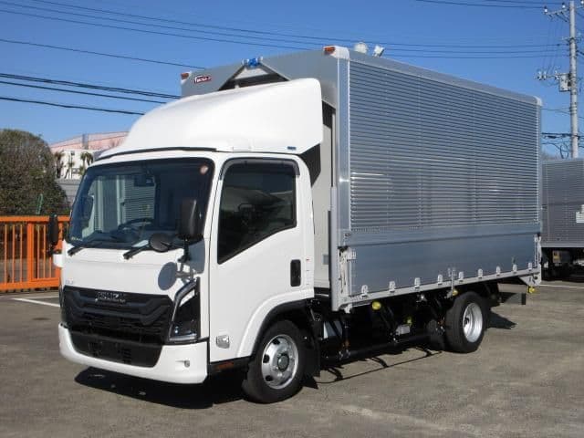 ISUZU