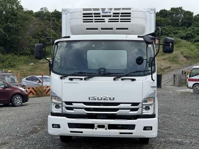 ISUZU