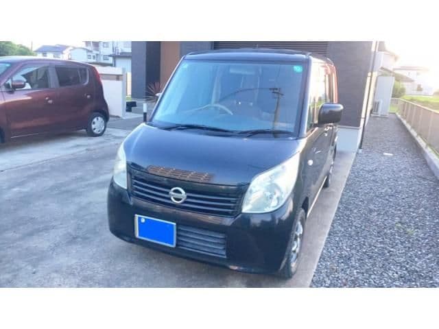 NISSAN