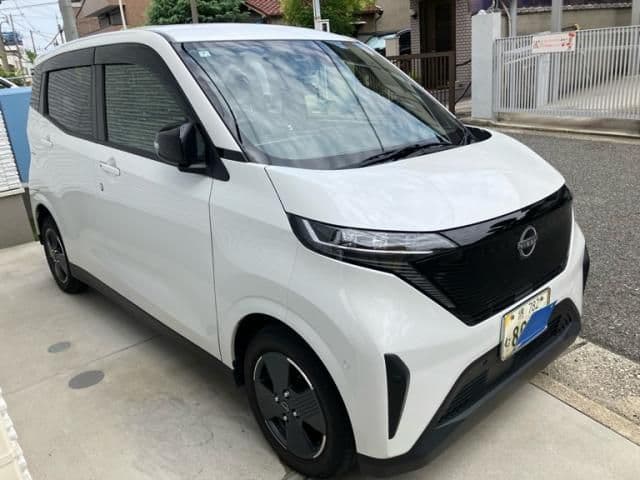 NISSAN