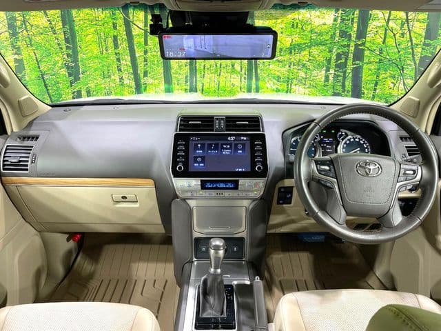 Car thumbnail 2