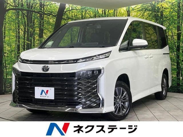 TOYOTA VOXY 4WD