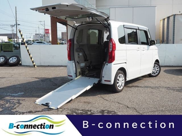 HONDA N BOX 4WD