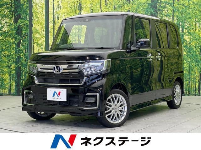 HONDA N BOX CUSTOM 4WD