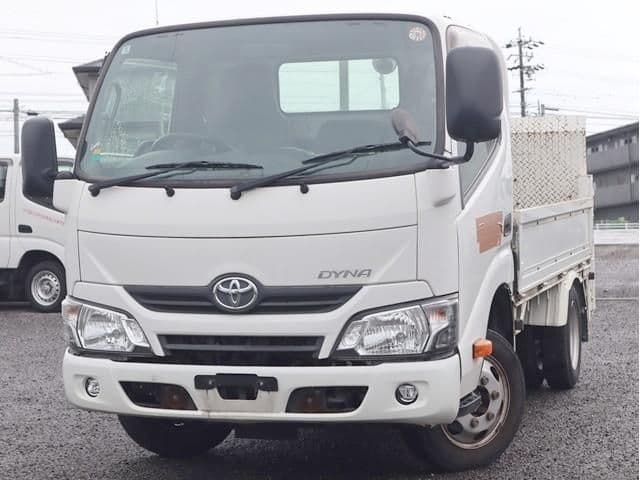 TOYOTA DYNA