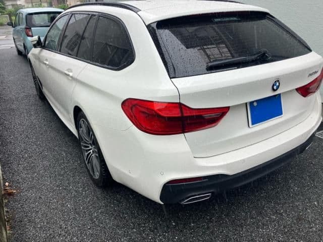 Car thumbnail 4