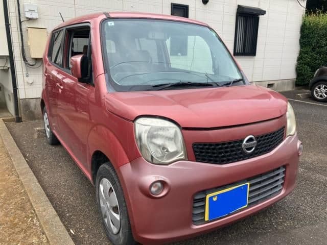 NISSAN