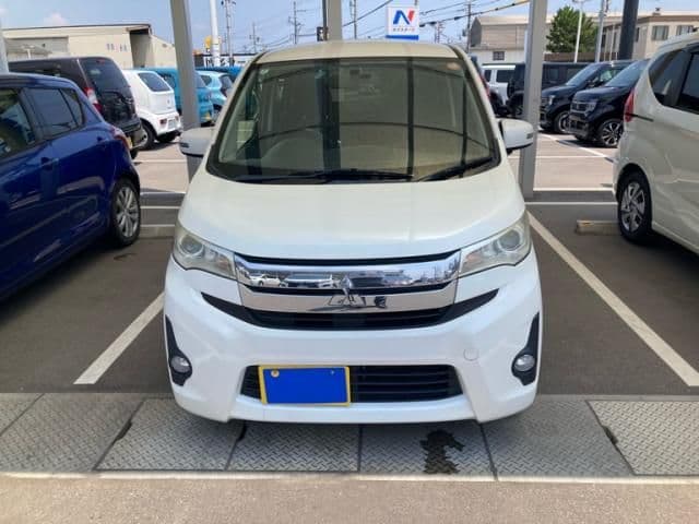 MITSUBISHI eK custom