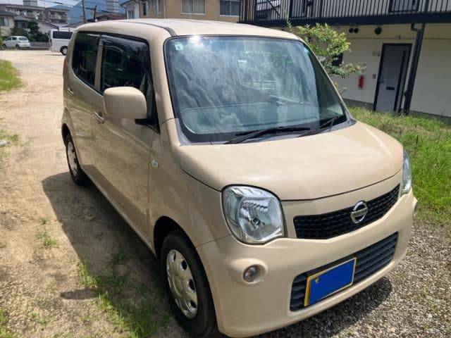 NISSAN