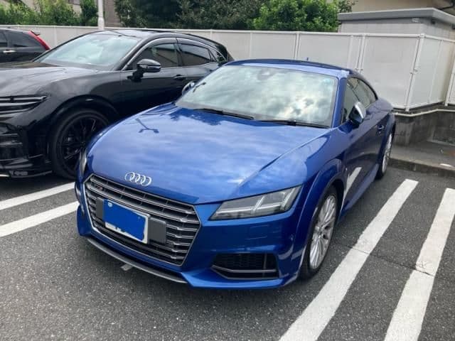 Car thumbnail 2