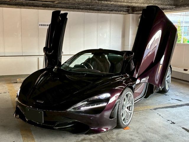 ENGLAND Others Mclaren 720S