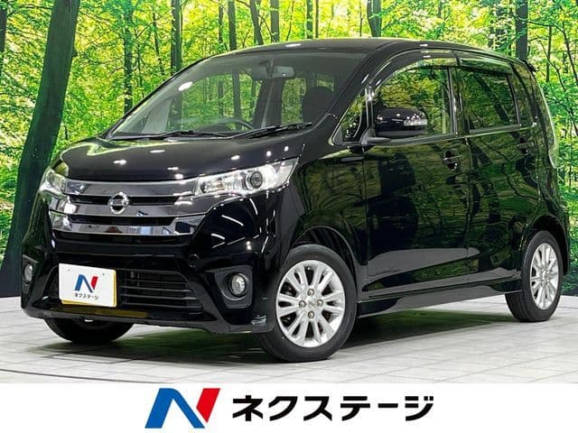 NISSAN