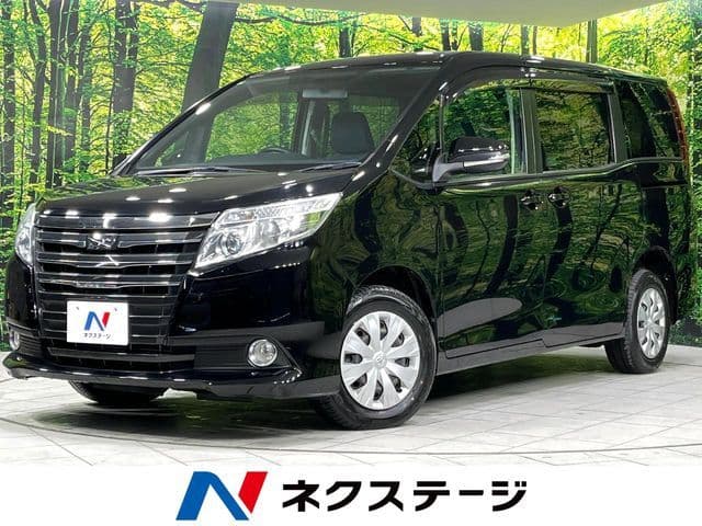 TOYOTA NOAH 4WD
