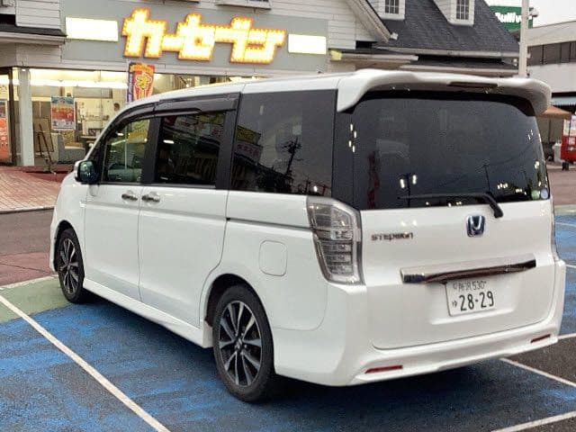 Car thumbnail 2