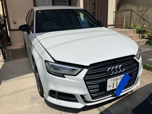 AUDI