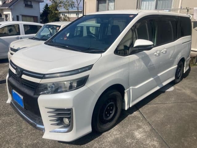 Car image 1