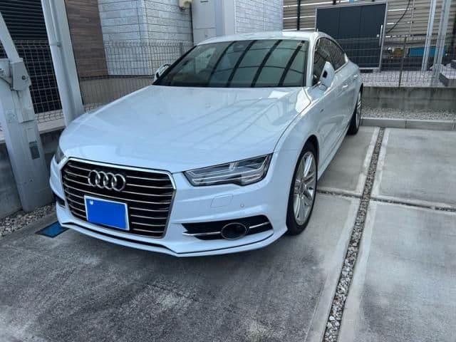 Car image 1
