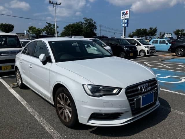AUDI