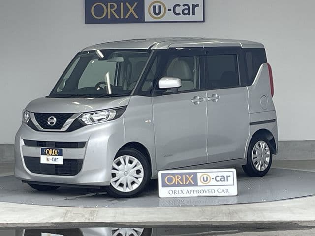 NISSAN