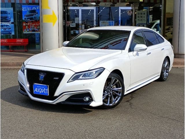 TOYOTA CROWN sedan hybrid