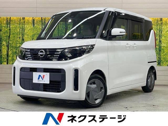 NISSAN