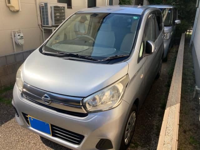 NISSAN
