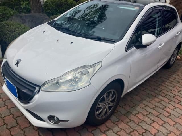 Car thumbnail 3