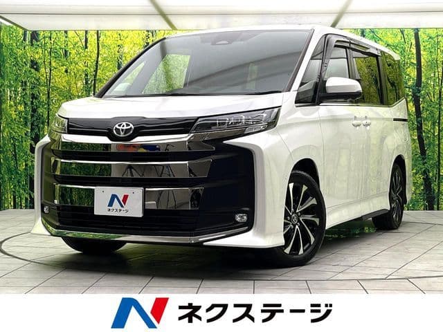 TOYOTA NOAH