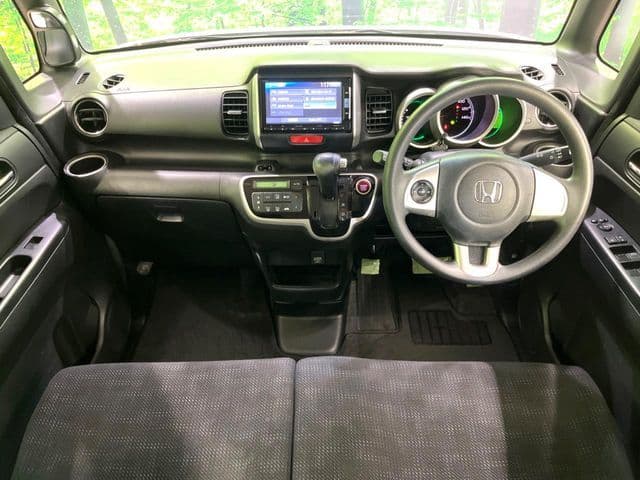 Car thumbnail 3