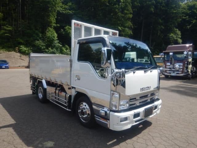 ISUZU
